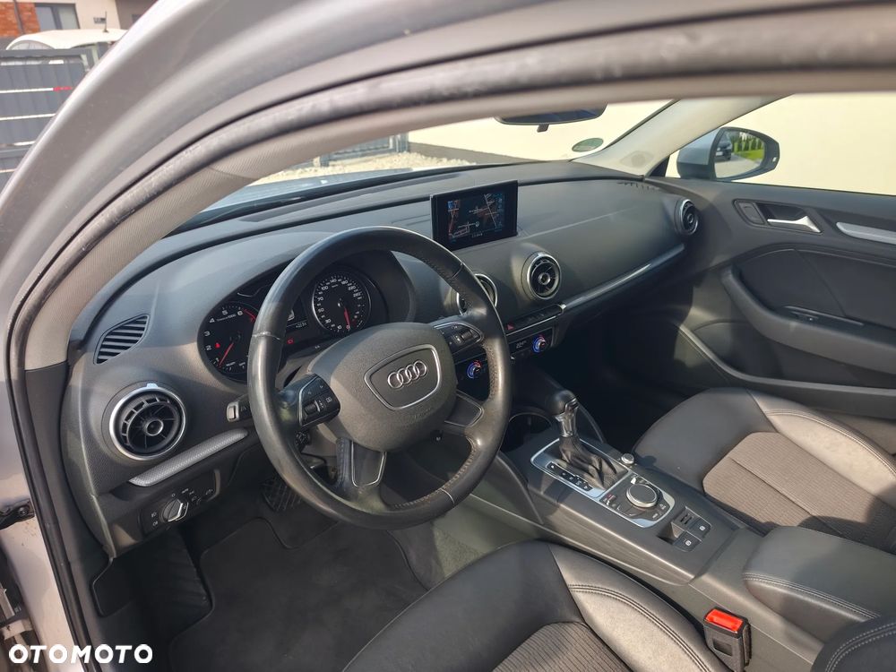 Audi A3 Limousine 1.4 TFSI S tronic Ambiente - 24