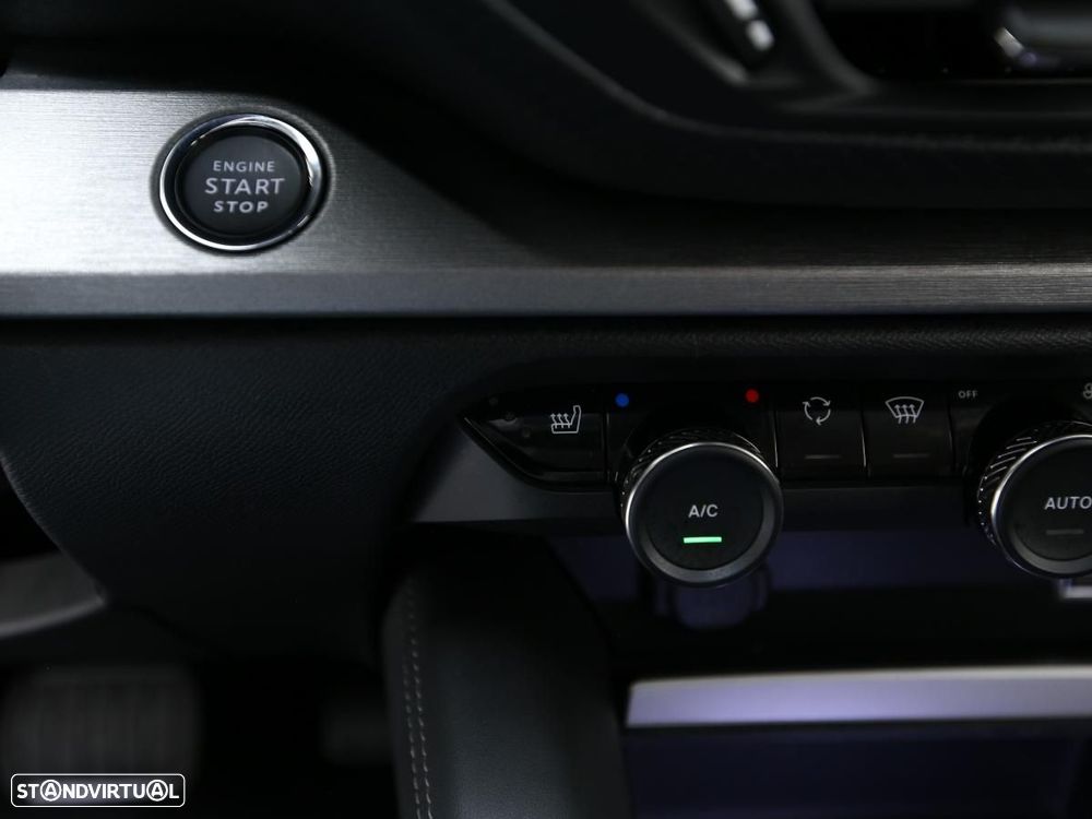 Citroën C5 X 1.6 Hybrid Feel Pack e-EAT8 - 19