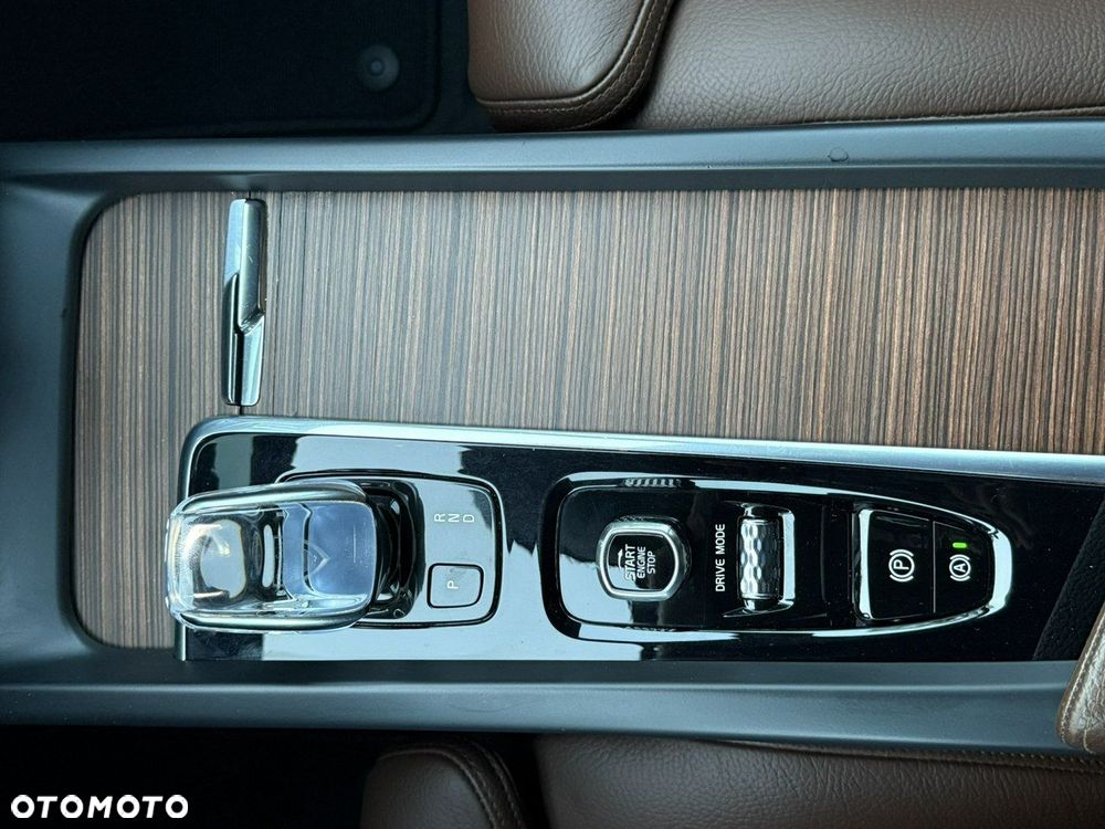 Volvo XC 60 - 28