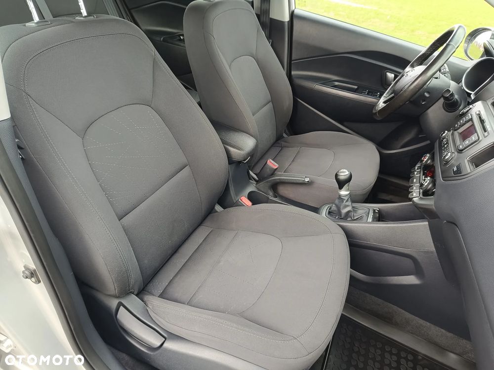 Kia Rio 1.2 XL - 11