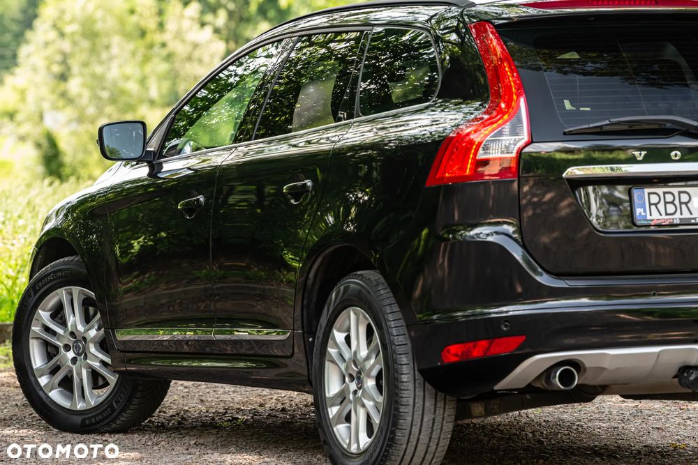 Volvo XC 60 D3 Geartronic Summum - 16