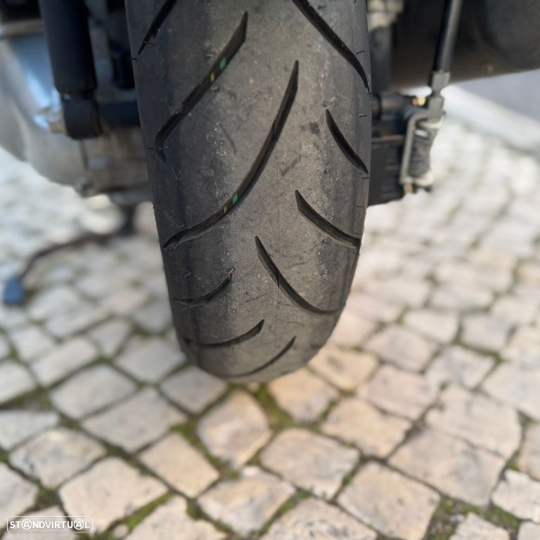 Piaggio MP3 250 - 25