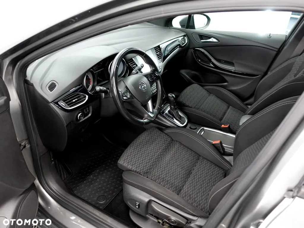 Opel Astra - 12