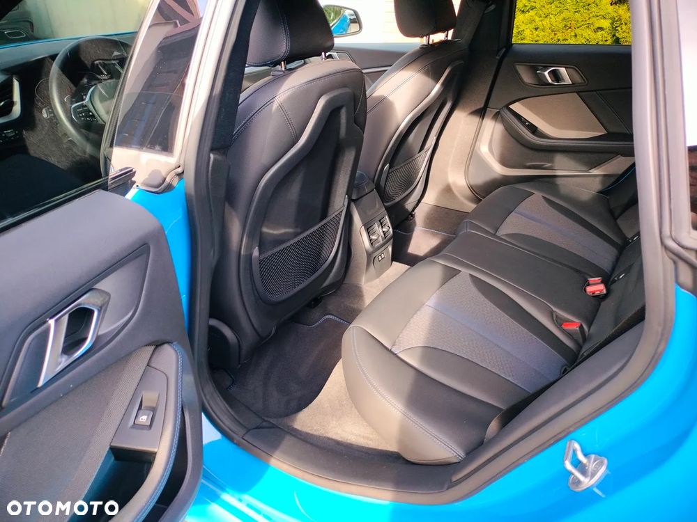 BMW Seria 2 220i xDrive M Sport sport - 16