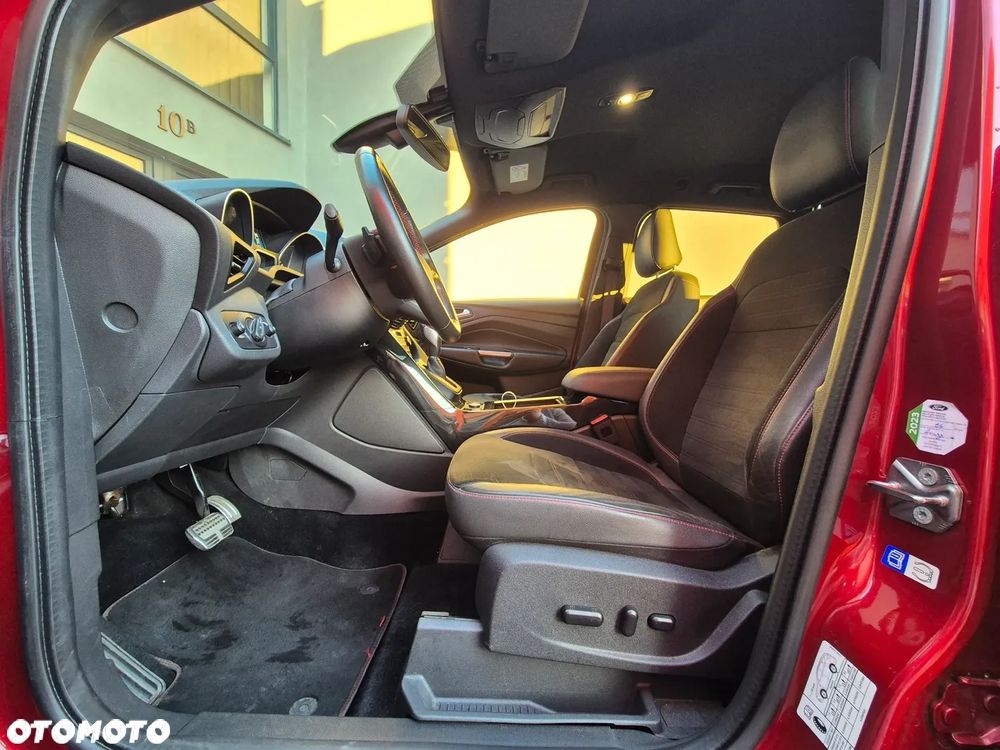 Ford Kuga 1.5 EcoBoost 4x4 ST-Line - 17