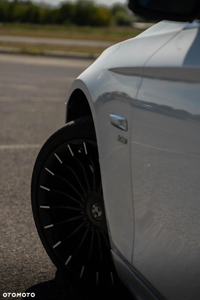 BMW Seria 5 535i xDrive Sport-Aut - 4