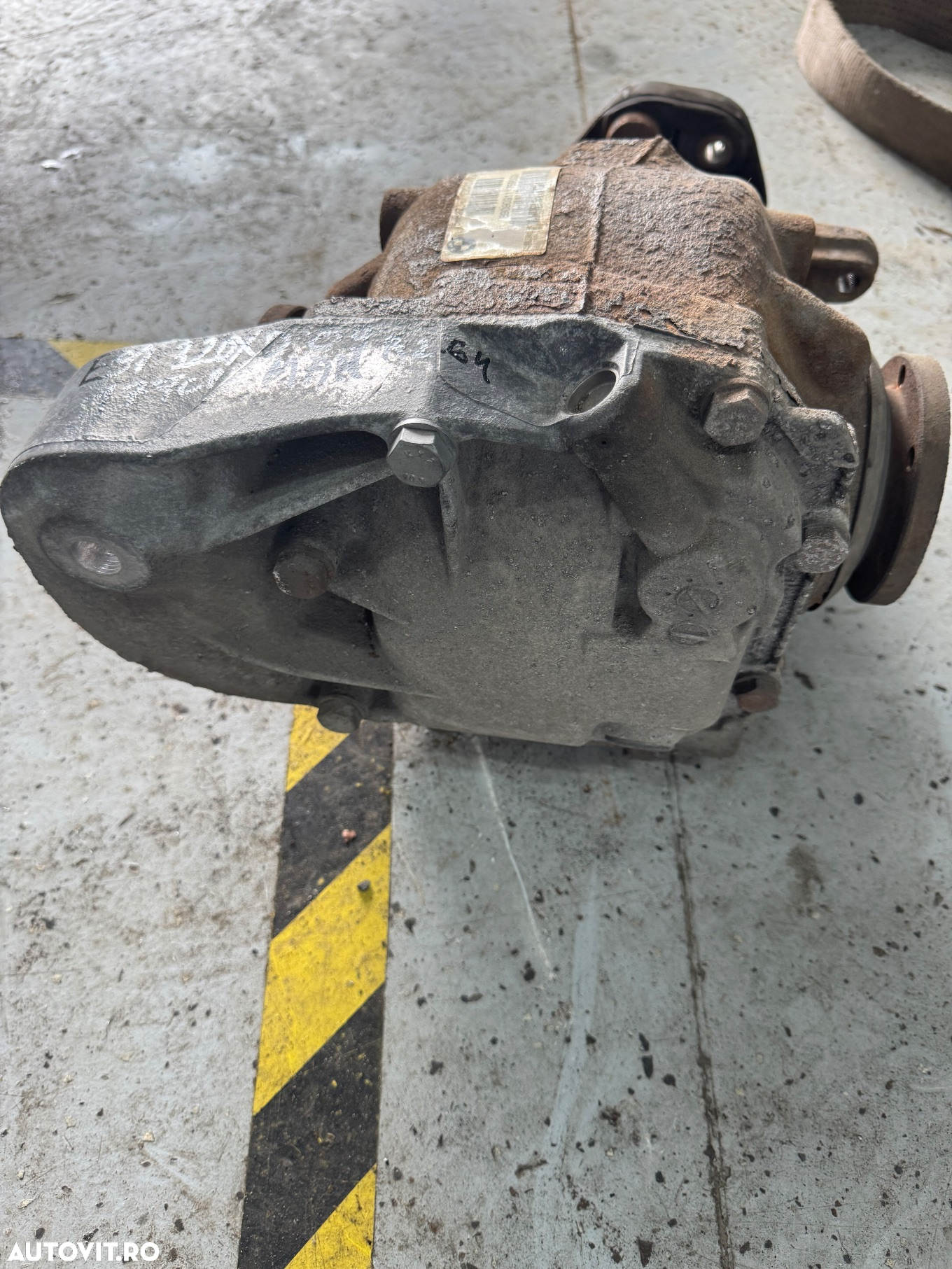 Grup diferential spate bmw e90 e91 e92 320d x drive  177 raport 2.64 - 2