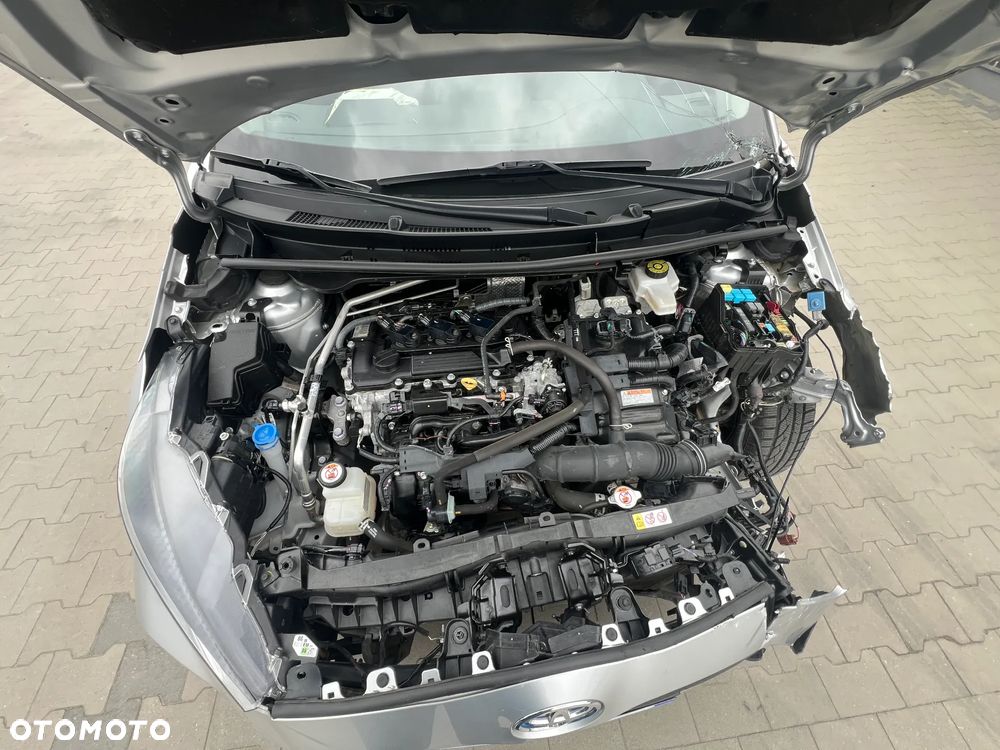 Toyota Yaris Hybrid 100 Premium - 20