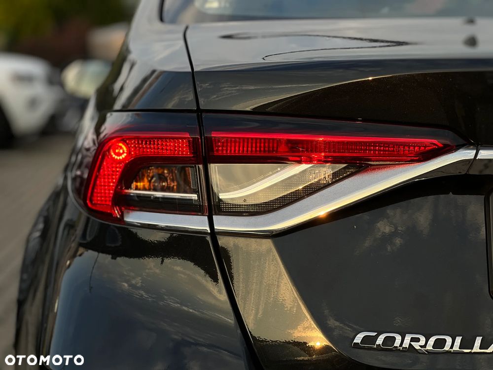 Toyota Corolla - 13