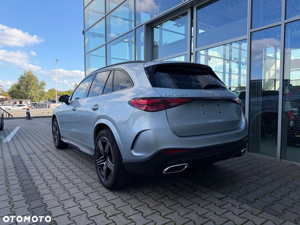 Mercedes-Benz GLC - 2