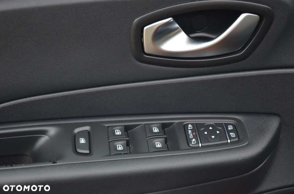 Renault Captur 1.3 Energy TCe Initiale Paris EDC - 19