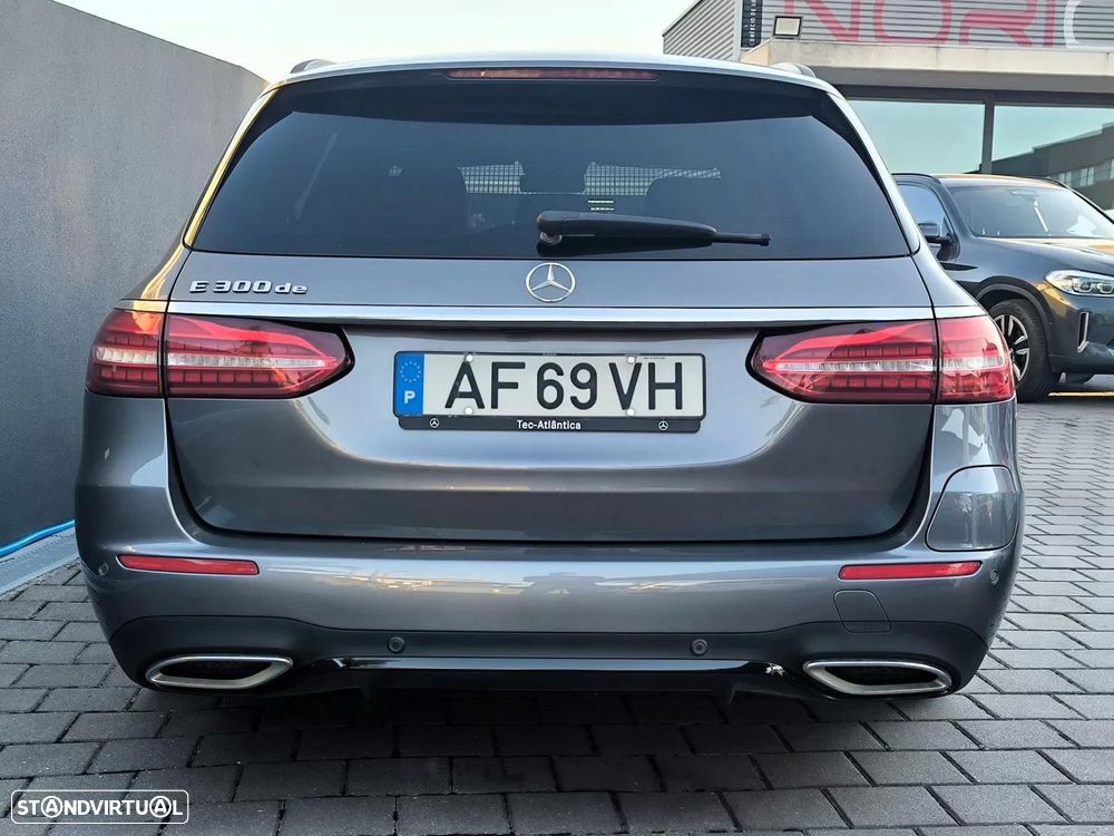Mercedes-Benz E 300 de AMG Line - 14