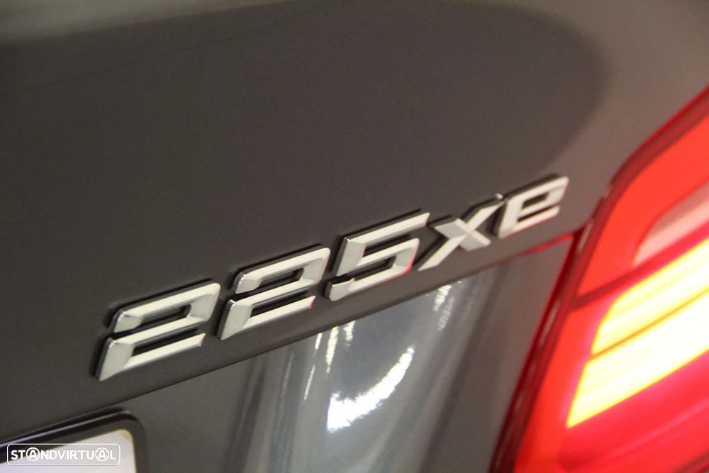 BMW 225xe Active Tourer Pack M - 19