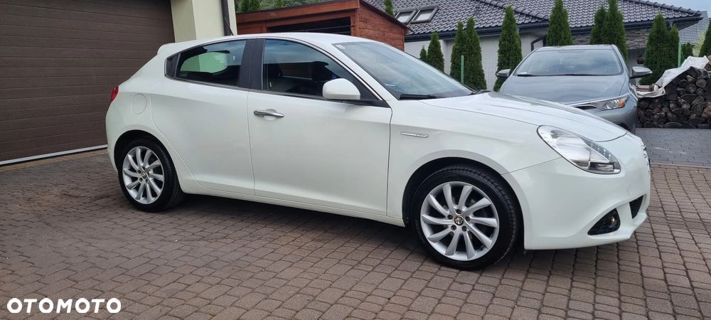 Alfa Romeo Giulietta - 8