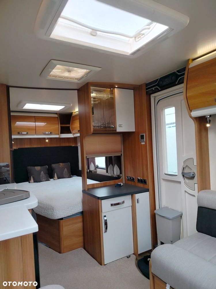 SWIFT ELEGANCE 570 - 16