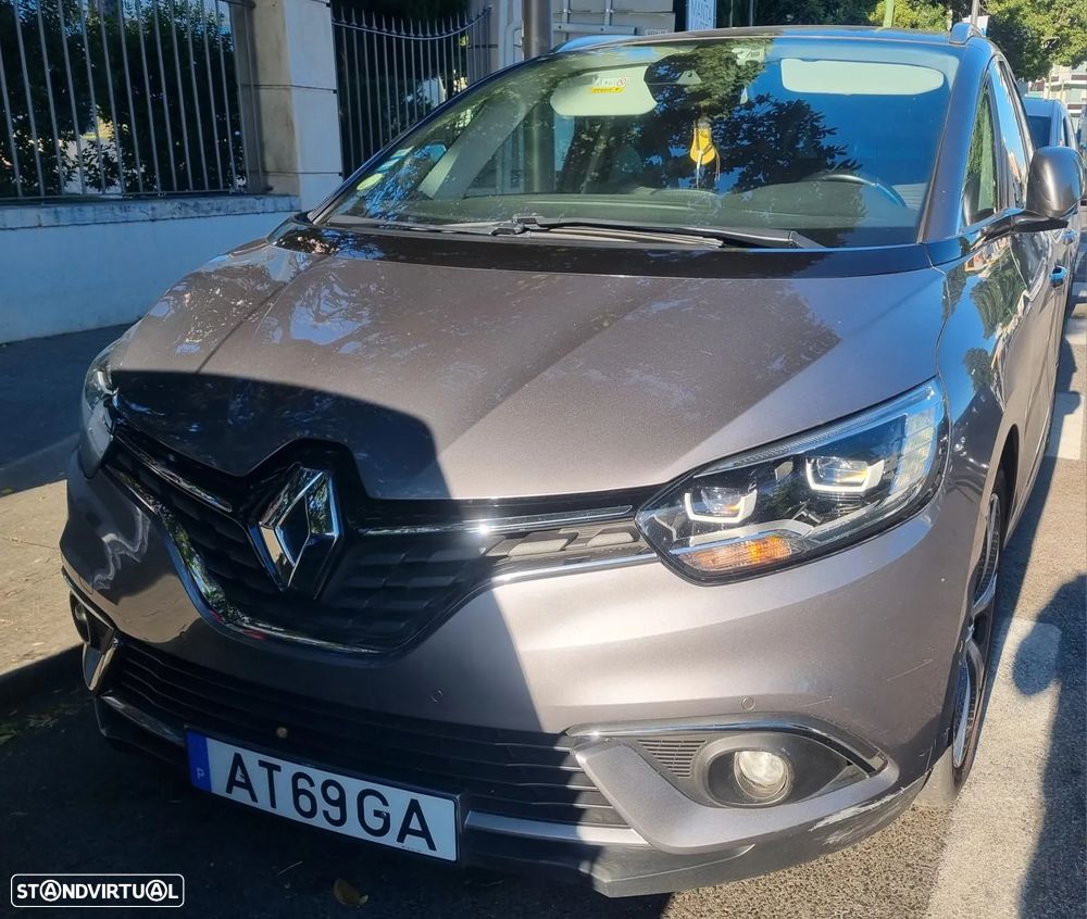 Renault Grand Scénic - 10
