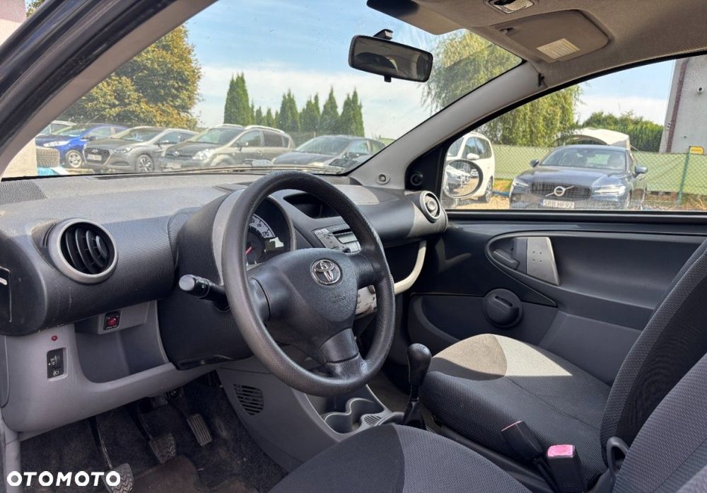 Toyota Aygo - 14