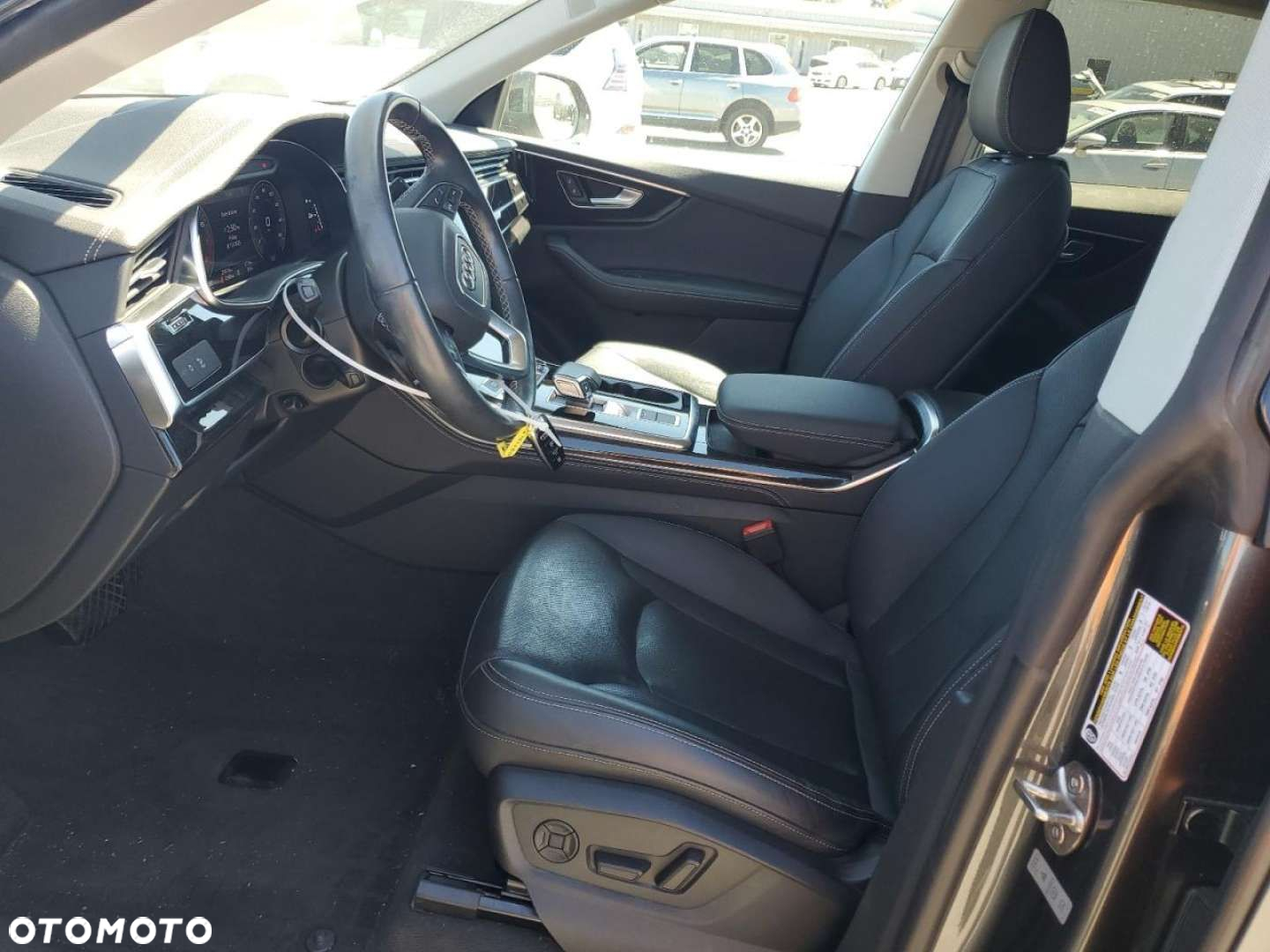 Audi Q8 - 8