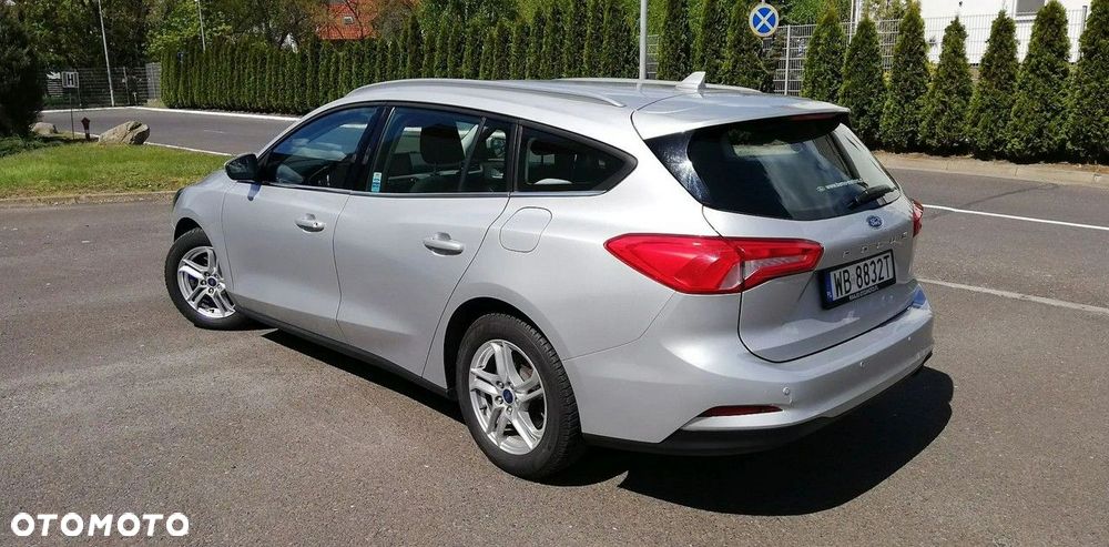 Ford Focus 1.0 EcoBoost Trend Edition - 6