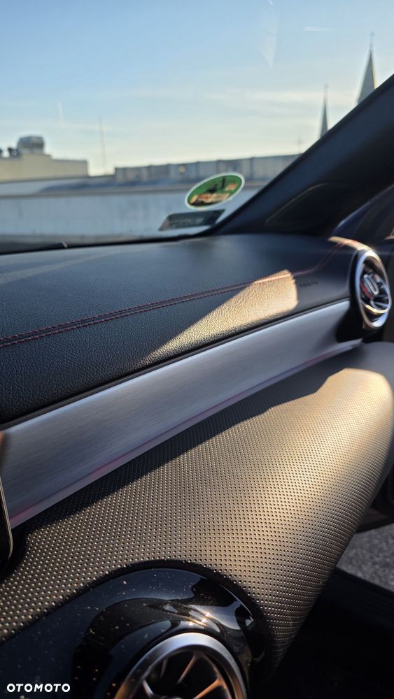 Mercedes-Benz CLA 200 d AMG Line 8G-DCT - 18