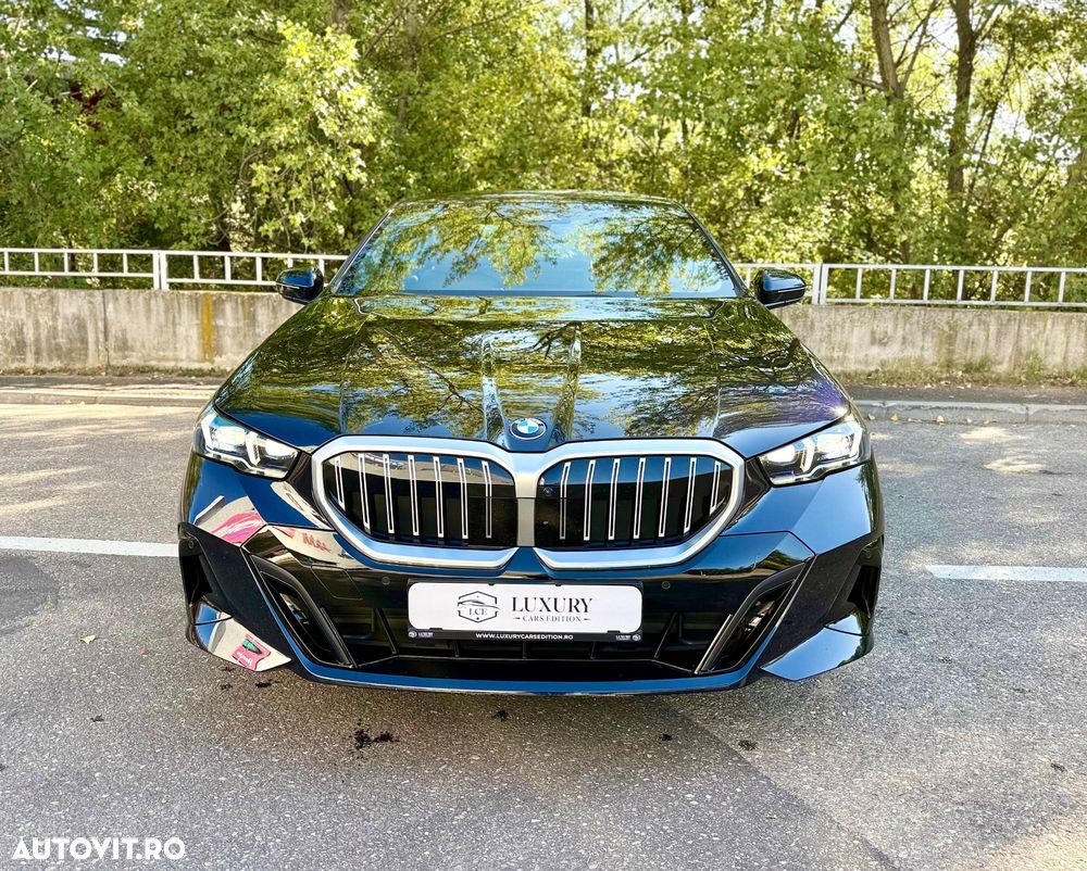 BMW Seria 5 520i AT MHEV - 8
