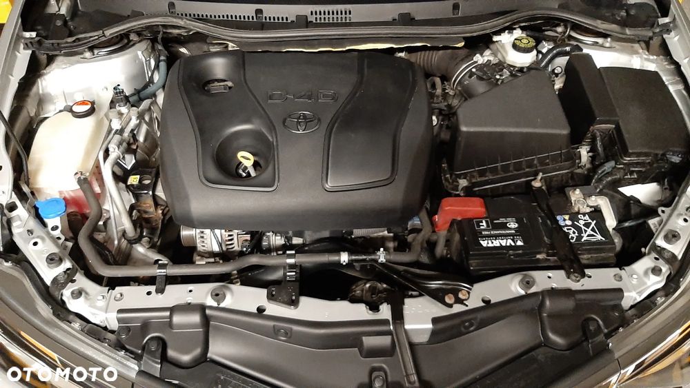 Toyota Auris 1.4 D-4D Premium - 11