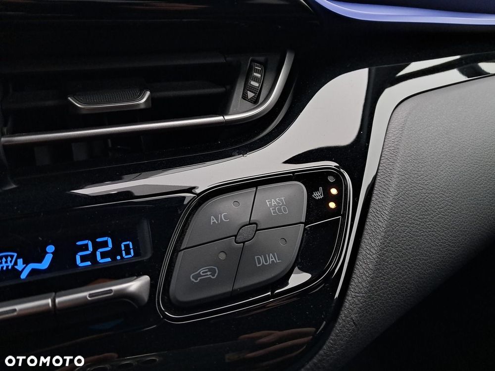 Toyota C-HR 1.2 T Dynamic - 22