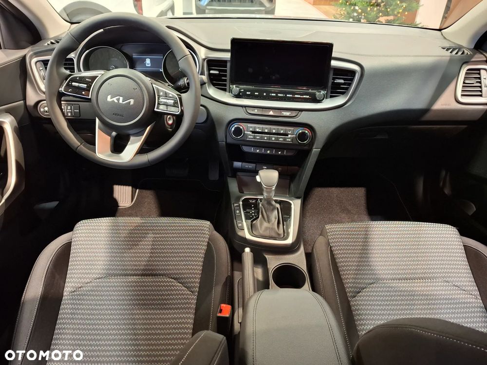 Kia XCeed 1.6 T-GDI M DCT - 14