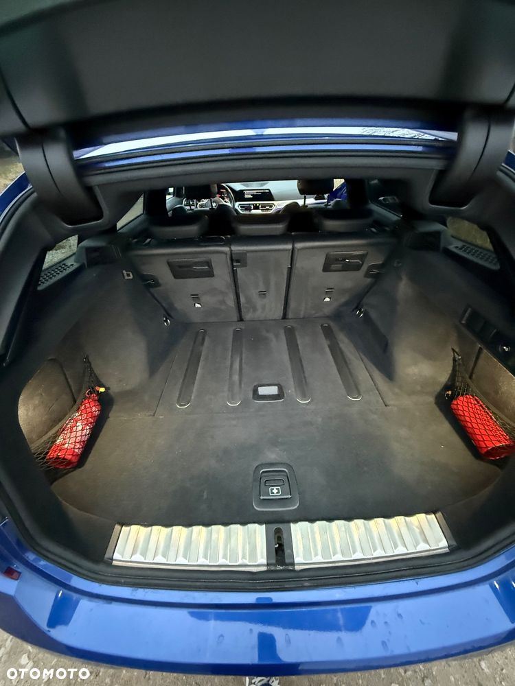 BMW Seria 3 320d xDrive MHEV Sport - 12