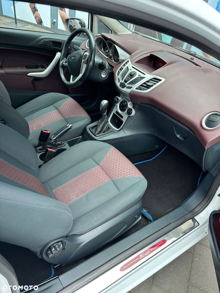 Ford Fiesta 1.4 Titanium - 18