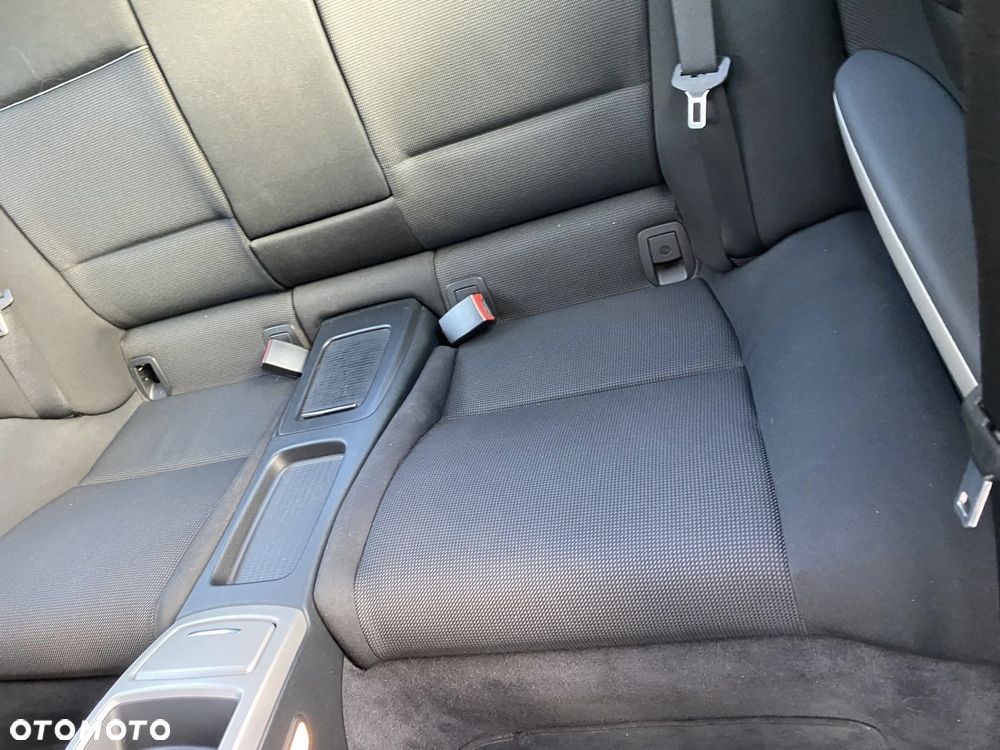 BMW Seria 3 320i - 13
