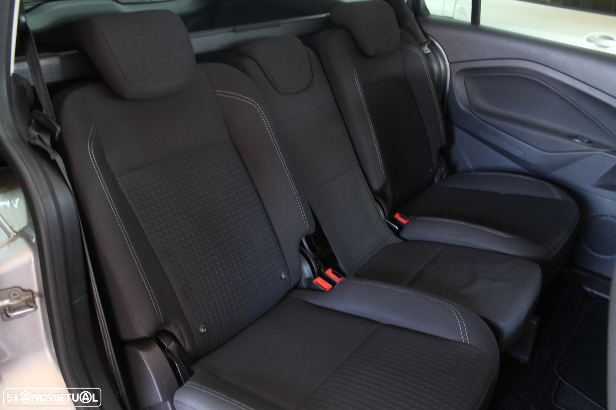 Ford Grand C-Max 1.0 EcoBoost S&S Trend - 13