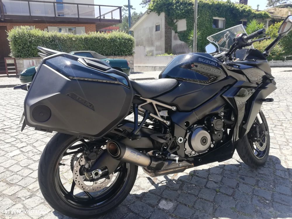 Suzuki GSX - 4