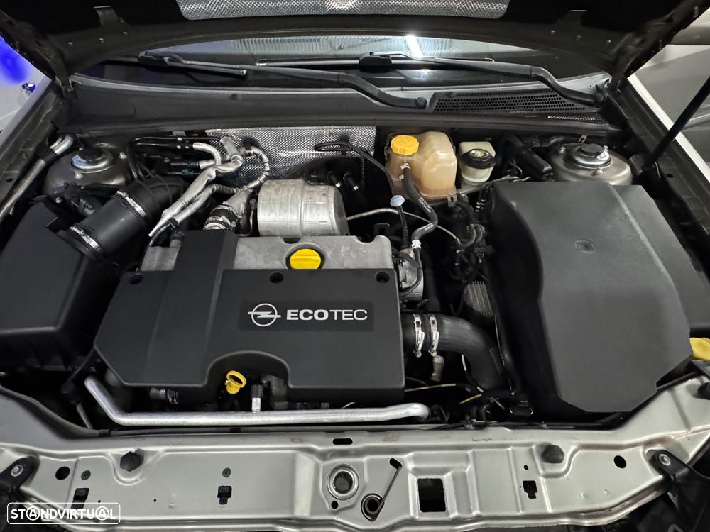 Opel Vectra GTS 2.2 DTi - 24