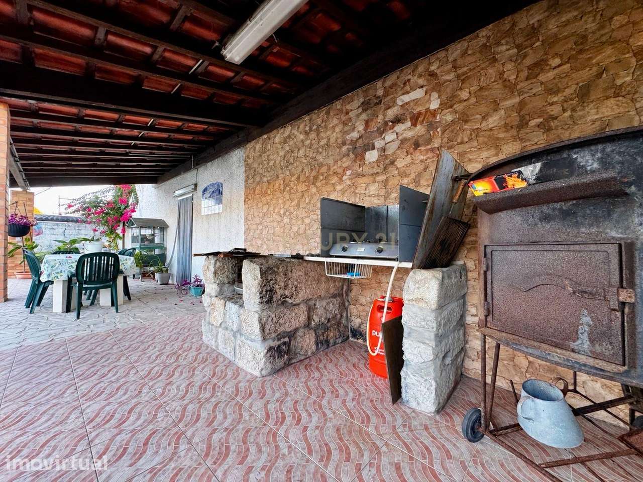 Moradia T4 de quatro frentes com piscina e vista mar | Mindelo - Grande imagem: 3/30