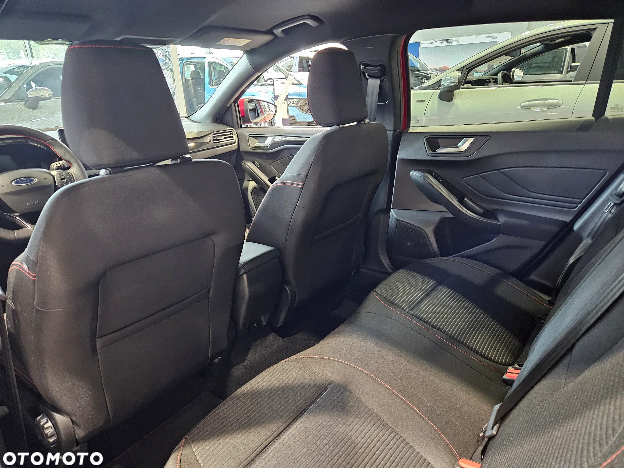 Ford Focus 1.0 EcoBoost mHEV ST-Line X - 10