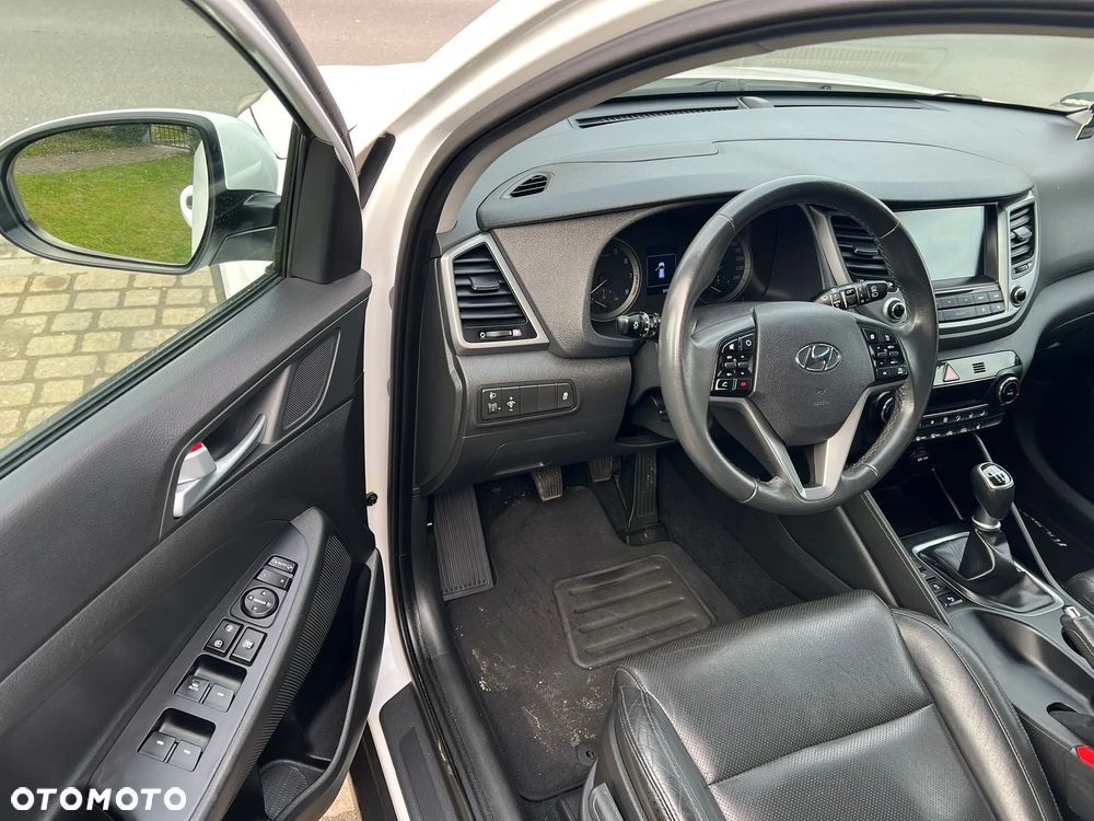 Hyundai Tucson 1.6 GDi 2WD Select - 9