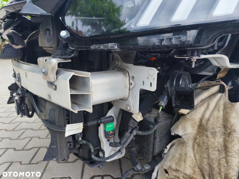 Peugeot 208 PureTech 130 EAT8 GT - 18