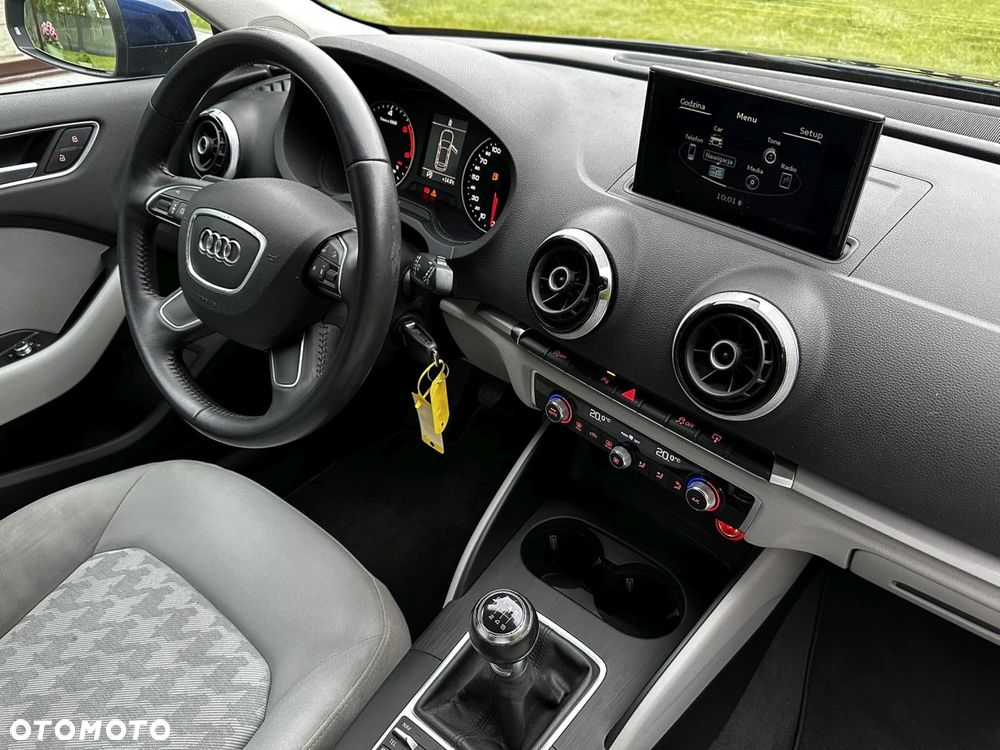 Audi A3 Sportback 1.6 TDI (clean diesel) S line Sportpaket - 31