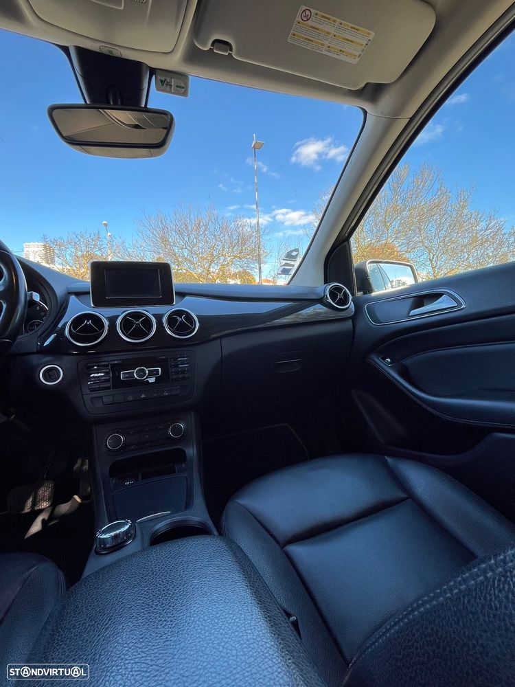 Mercedes-Benz B 200 - 10