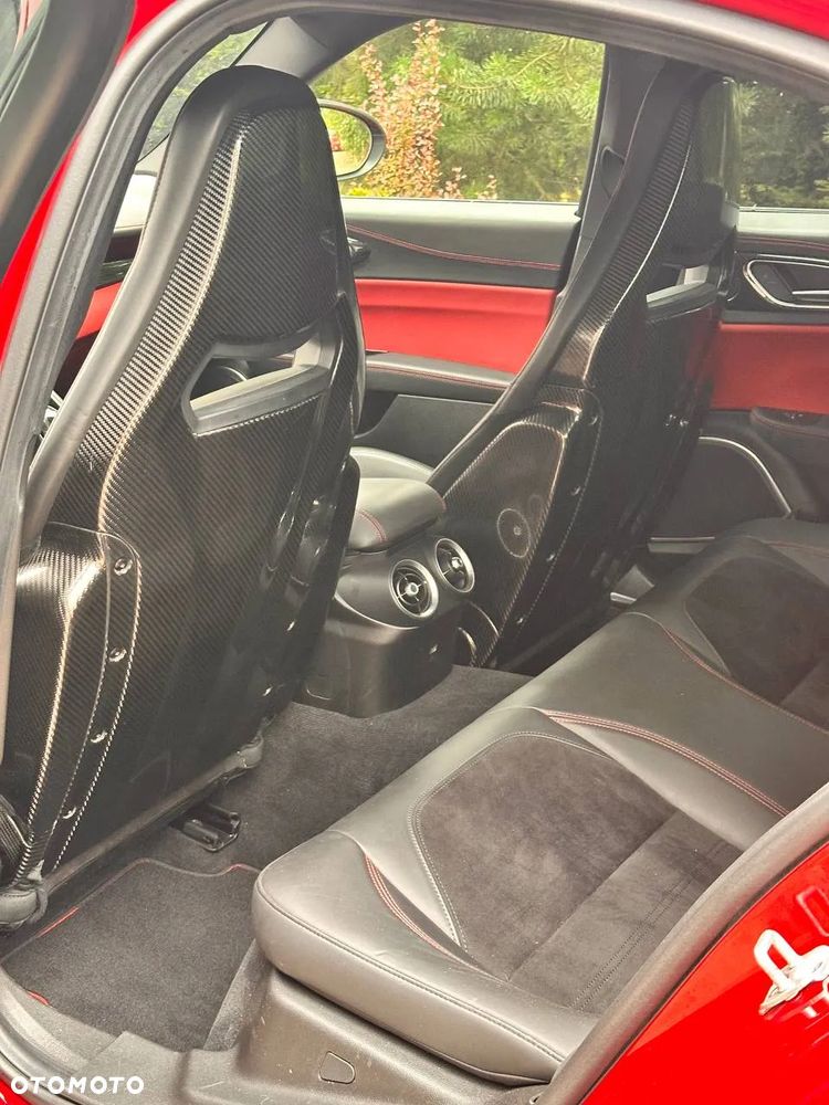 Alfa Romeo Giulia 2.9 Bi Turbo V6 Quadrifoglio - 8