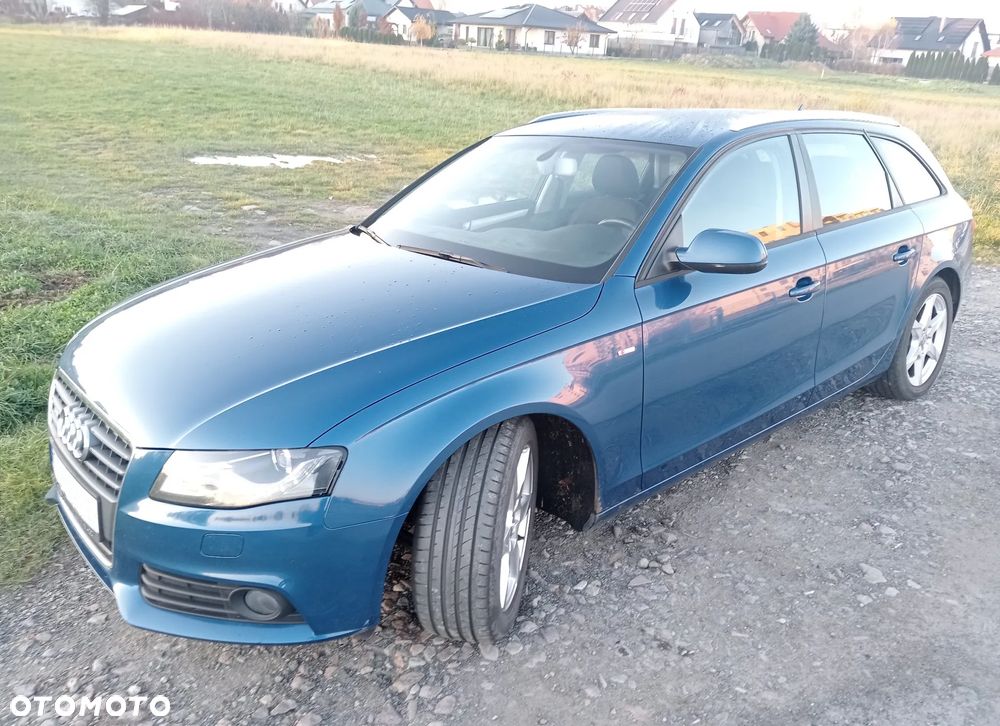 Audi A4 Avant - 4