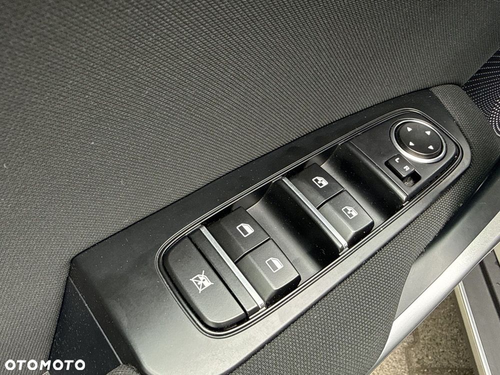 Kia XCeed 1.5 T-GDI M DCT - 25