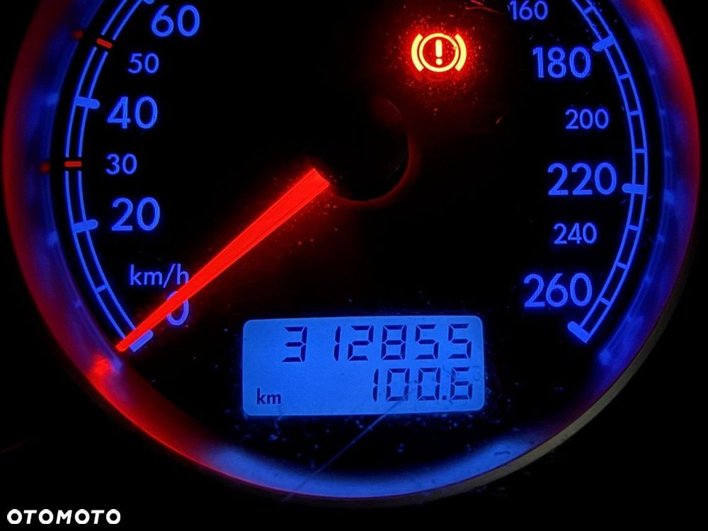 Volkswagen Passat - 7