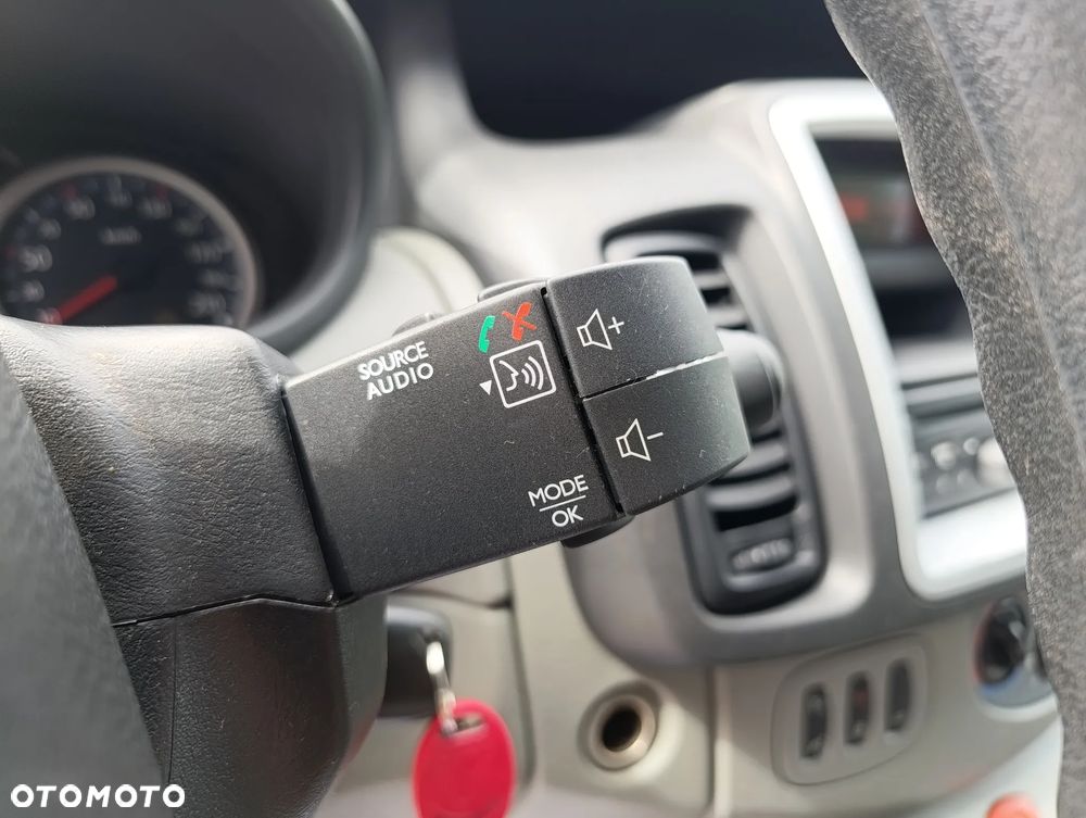 Renault Trafic - 20