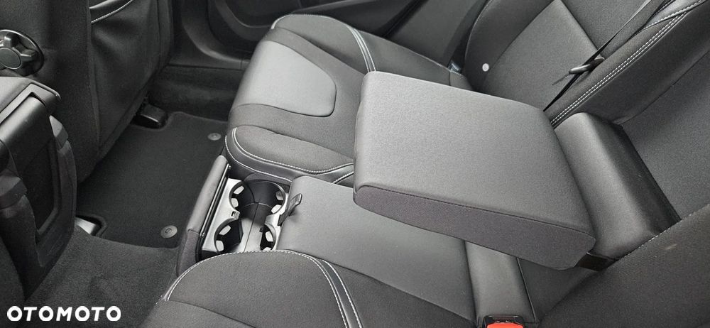 Volvo V40 D2 Geartronic - 31