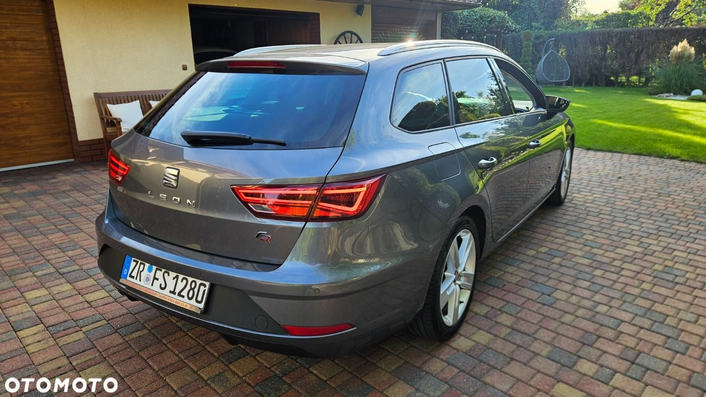 Seat Leon Sportstourer 2.0 TDI FR Plus - 11