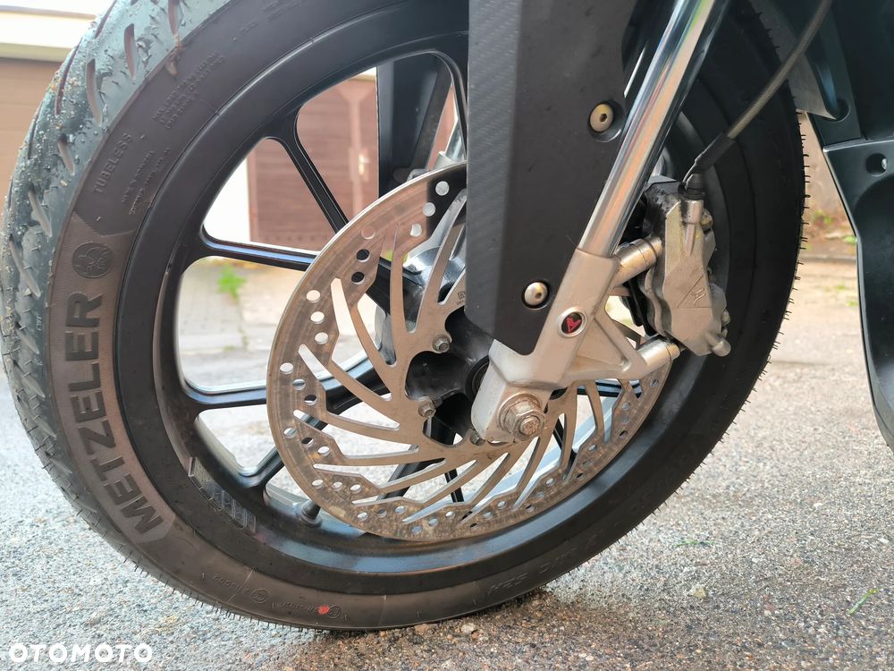 Aprilia RS - 8
