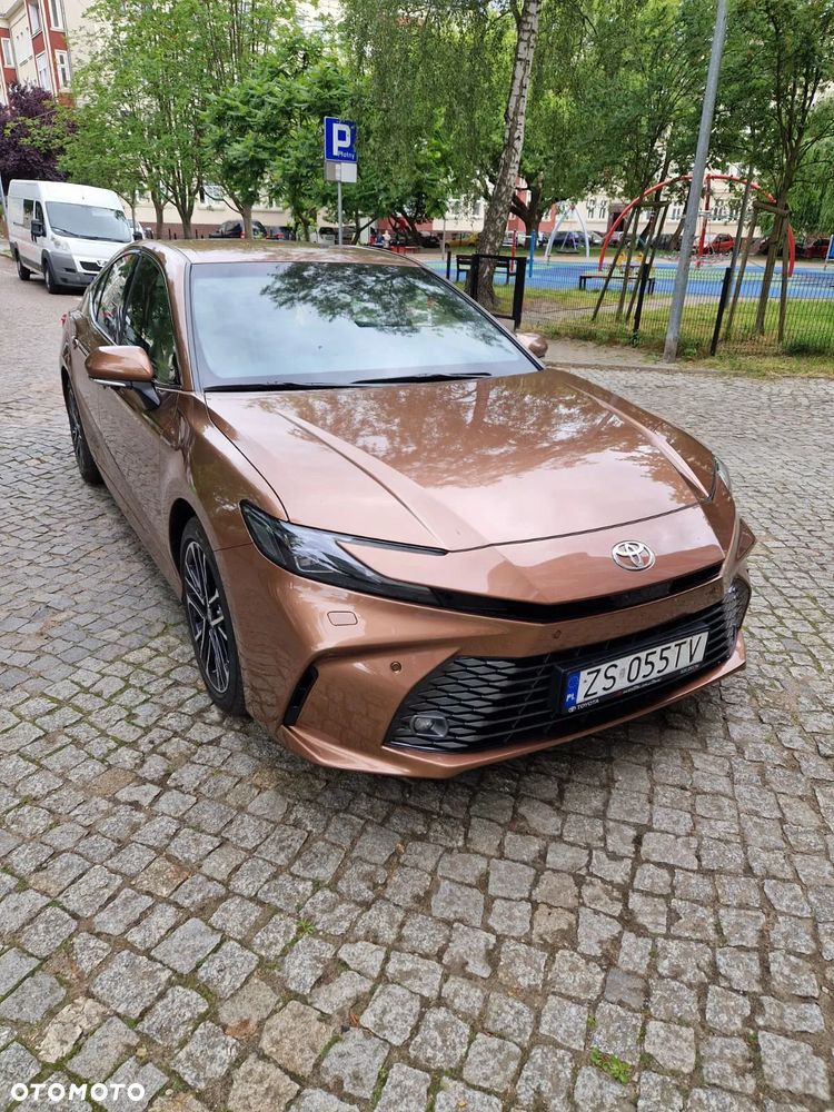 Toyota Camry 2.5 Hybrid Executive CVT - 2