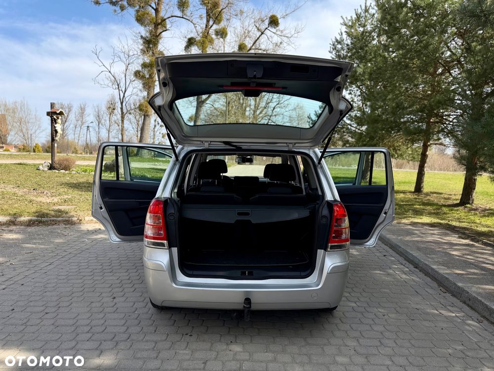 Opel Zafira 1.8 Enjoy - 15